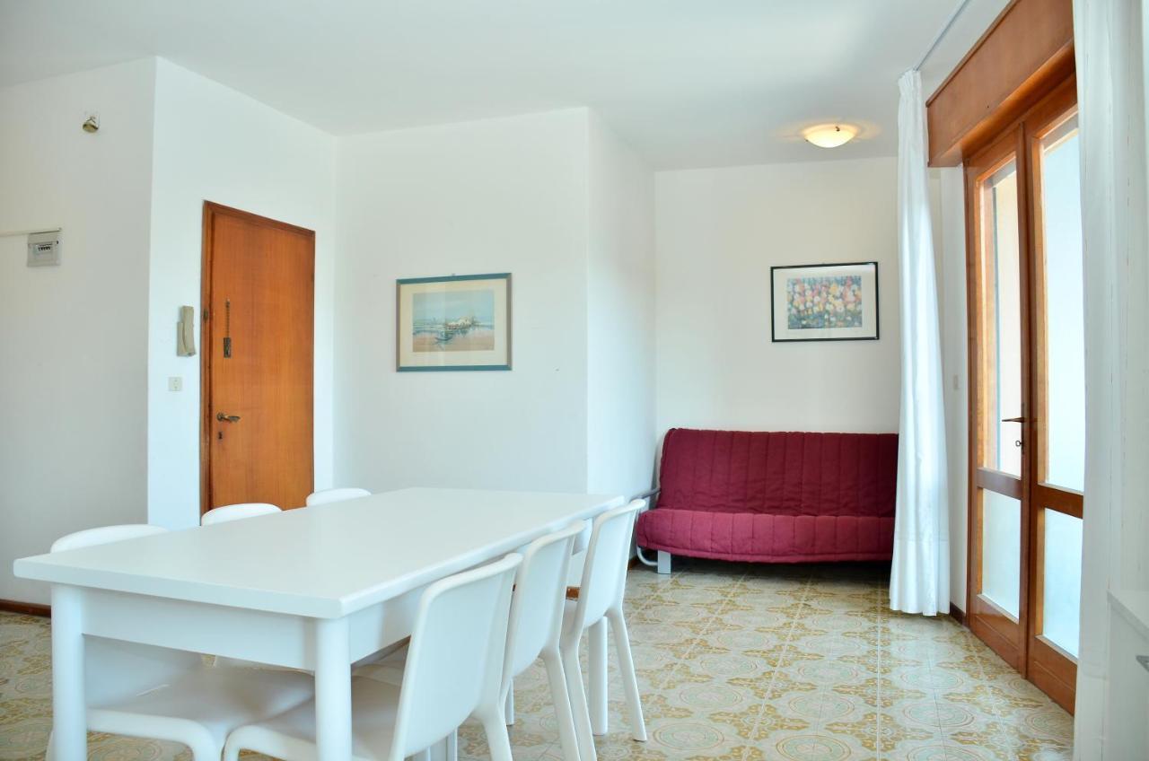 Altan Apartman Bibione Kültér fotó